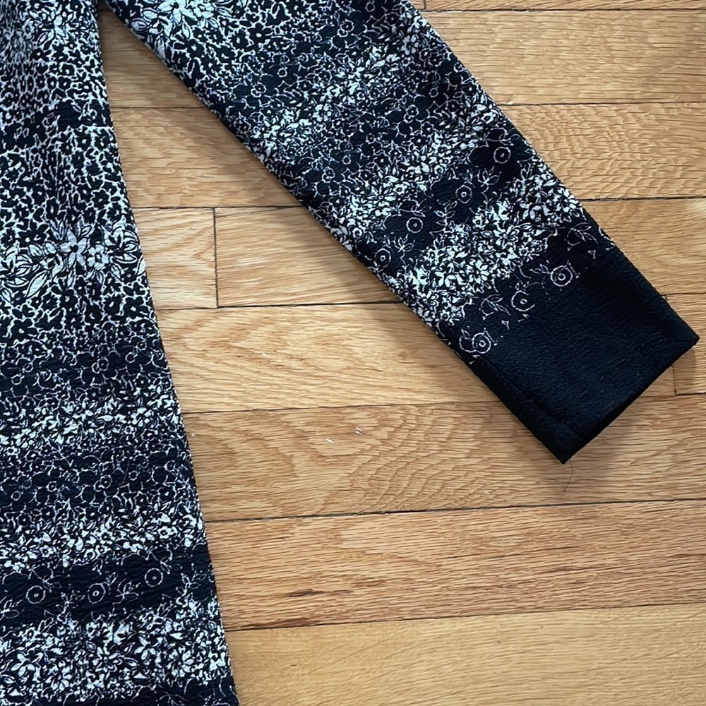 𝅺club MONACO Long Sleeve Dress Round Neck Black/White Floral Print - 00/XXS - Picture 5 of 8